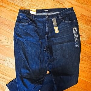 Lee Relaxed Fit Straight Leg Jeans Dark Wash Women's Size 18W Long NWT